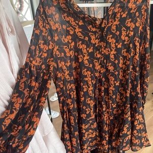 Orange and black mini Lulu’s dress with long sleeves, brand new with tags